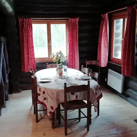 Chalet Chic In Les Pins With Barbecue